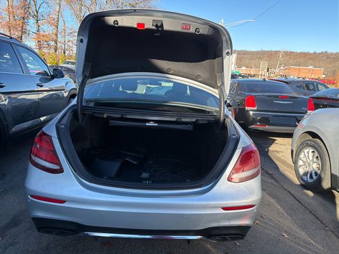 Used 2017 Mercedes-Benz E 300 4MATIC image 11