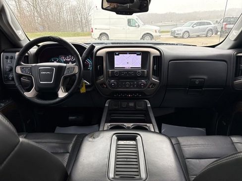 Used 2018 GMC Sierra 3500 Denali w/ Duramax Plus Package image 32