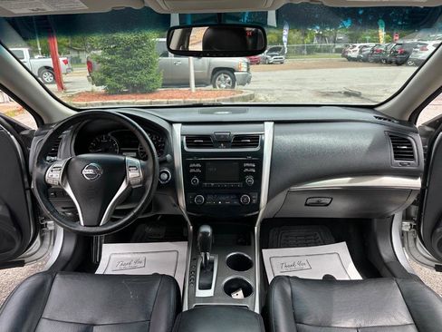 Used 2015 Nissan Altima 2.5 SL w/ Moonroof Package FWD image 28