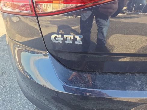 Used 2017 Volkswagen GTI S image 27