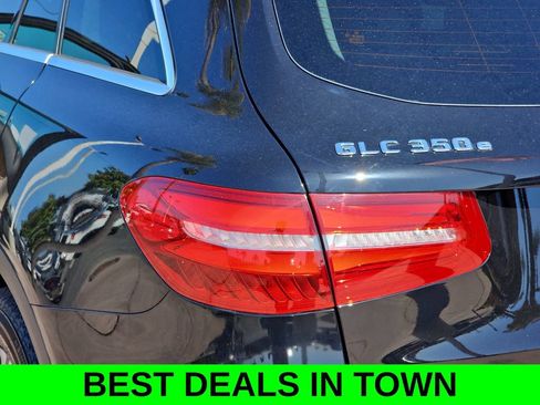 Used 2019 Mercedes-Benz GLC 350e 4MATIC image 40
