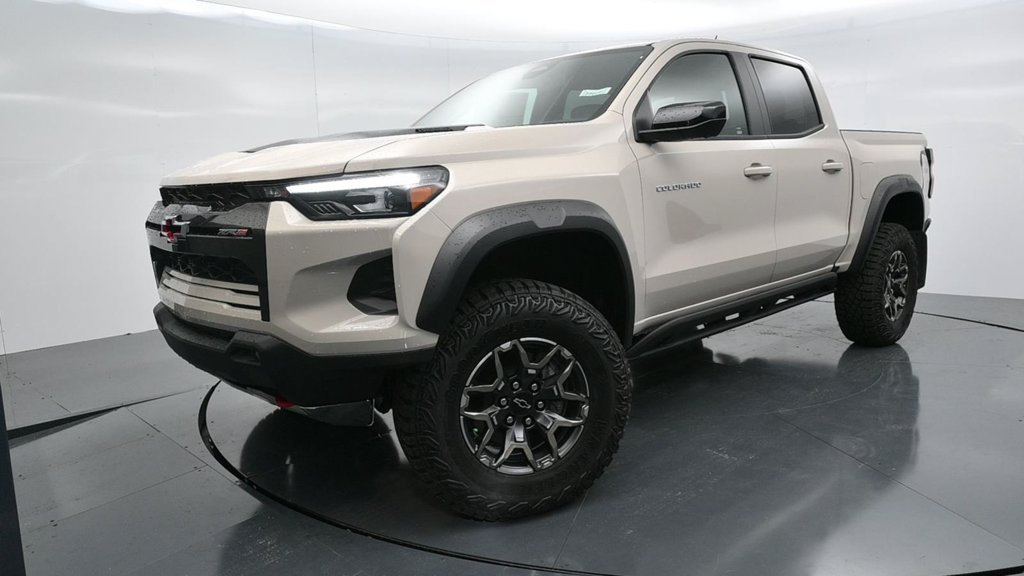 New 2026 Chevrolet Colorado ZR2 w/ Technology Package AWD/4WD image 9