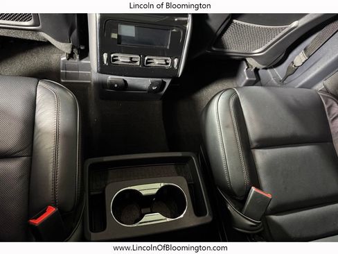 Certified 2025 Lincoln Aviator Reserve AWD/4WD image 18