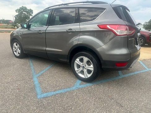Used 2014 Ford Escape SE w/ Equipment Group 201A FWD image 4