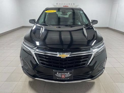Used 2023 Chevrolet Equinox LT AWD/4WD image 2