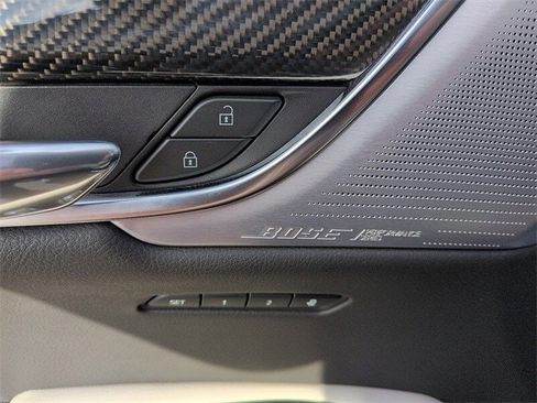 Used 2024 Cadillac XT6 Sport w/ Technology Package image 15