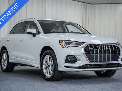 Used 2024 Audi Q3 2.0T Premium w/ Convenience Package
