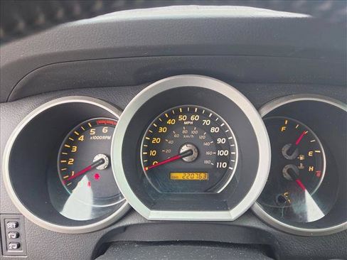 Used 2007 Toyota 4Runner Limited AWD/4WD image 12