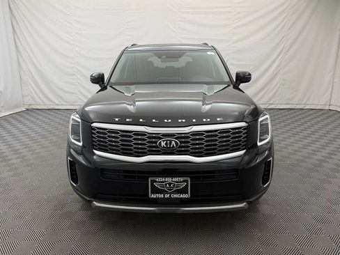 Used 2020 Kia Telluride S w/ S 8 Passenger Seating Package AWD/4WD image 3