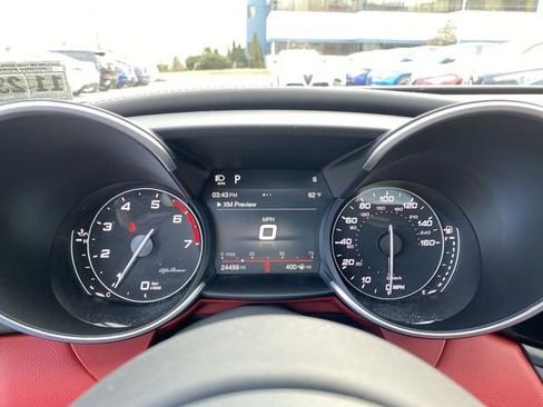 Used 2018 Alfa Romeo Giulia Ti Sport w/ Quick Order Package 22S Sport AWD/4WD image 19
