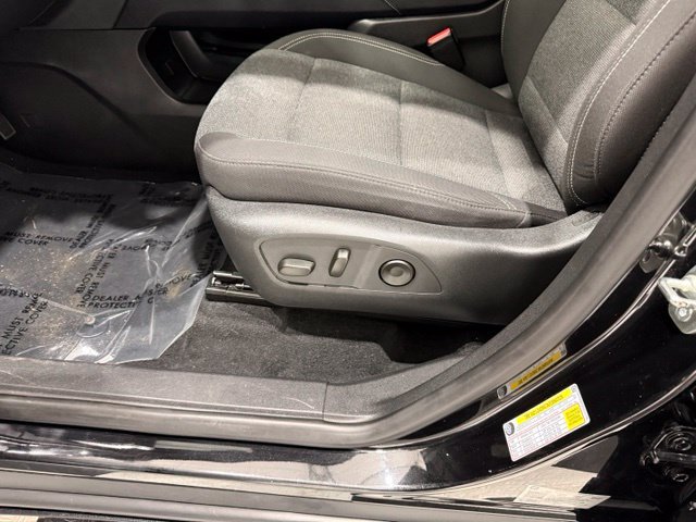 Used 2025 GMC Acadia Elevation AWD/4WD image 13