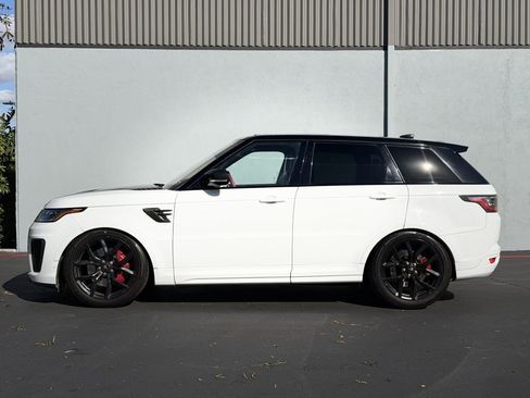 Used 2018 Land Rover Range Rover Sport SVR image 11