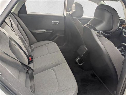 Used 2025 Kia K4 FWD image 21
