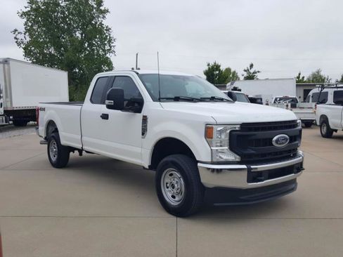 Used 2022 Ford F250 XL w/ Power Equipment Group AWD/4WD image 5