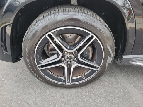 Used 2023 Mercedes-Benz GLS 450 4MATIC image 31