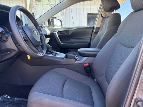 Used 2025 Toyota RAV4 LE image 25