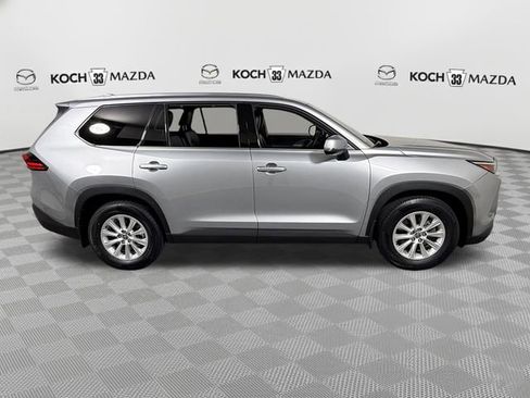 Used 2024 Toyota Grand Highlander AWD image 9