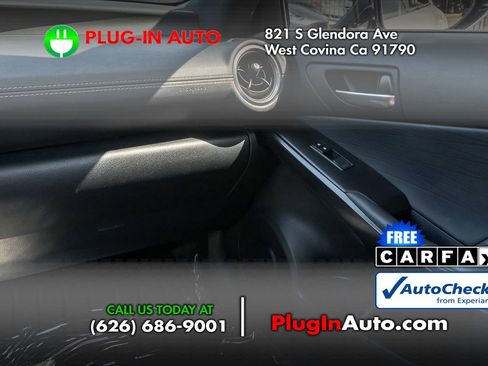 Used 2022 Lexus IS 300 w/ Premium Package image 16