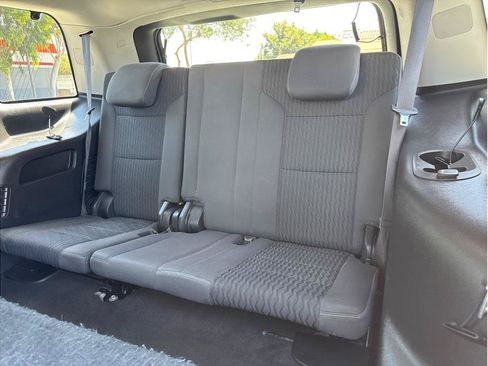 Used 2015 GMC Yukon SLE RWD image 18
