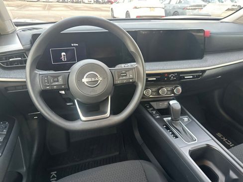 New 2026 Nissan Kicks S image 22