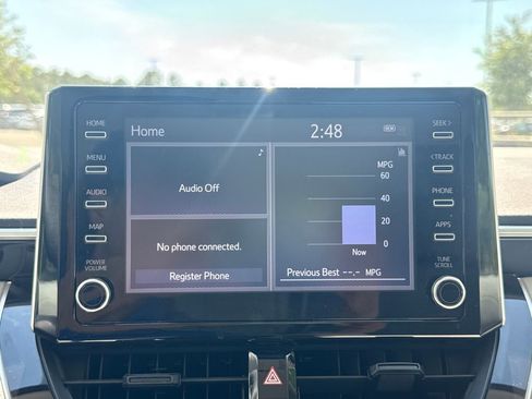 Used 2020 Toyota Corolla LE FWD image 24