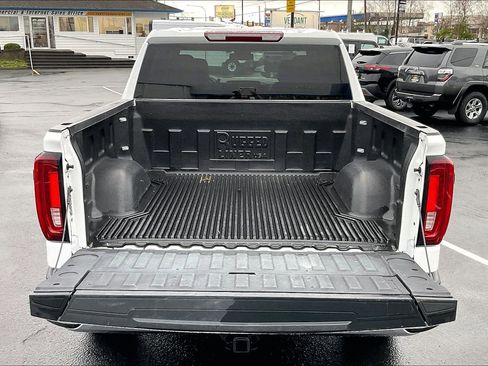 Used 2024 GMC Sierra 1500 SLT image 31