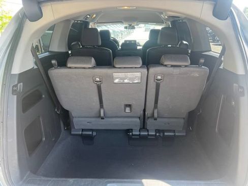 Used 2018 Honda Odyssey EX image 13