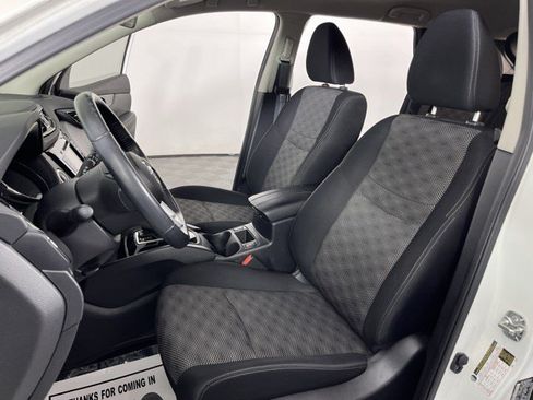 Used 2021 Nissan Rogue Sport SV FWD image 15