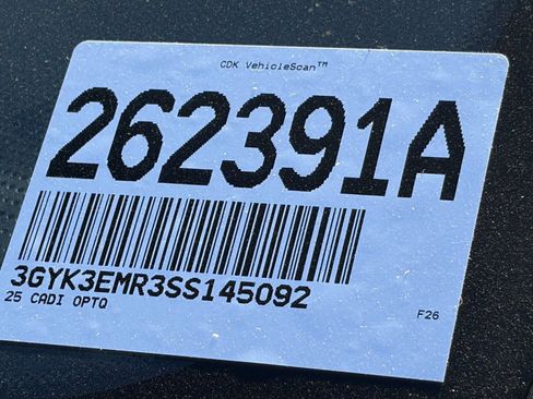Certified 2025 Cadillac Optiq Sport 1 w/ LPO, ONYX Package AWD/4WD image 12