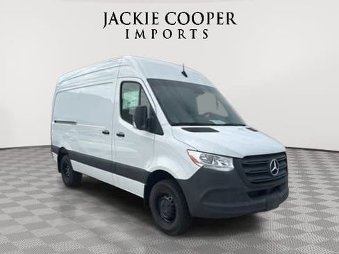 New 2024 Mercedes-Benz Sprinter 144 Cargo image 5