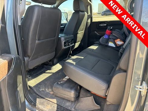 Used 2020 GMC Sierra 2500 Denali w/ Denali Ultimate Package image 10