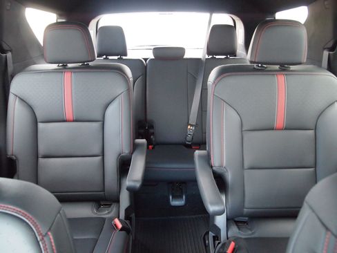 Used 2024 Chevrolet Traverse RS w/ LPO, Floor Liner Package image 25