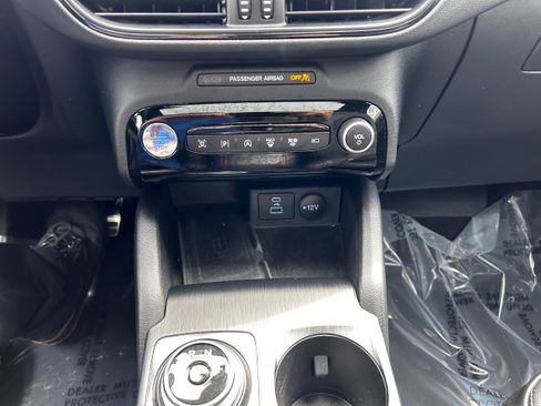 Used 2023 Ford Escape ST-Line Elite w/ Premium Technology Package AWD/4WD image 36