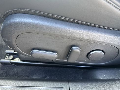 Used 2025 Hyundai Ioniq 5 SEL image 14