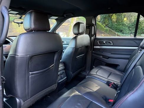 Used 2017 Ford Explorer Sport image 21