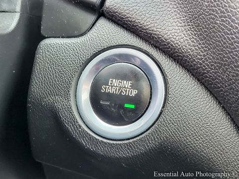 Used 2020 Chevrolet Equinox LT image 17