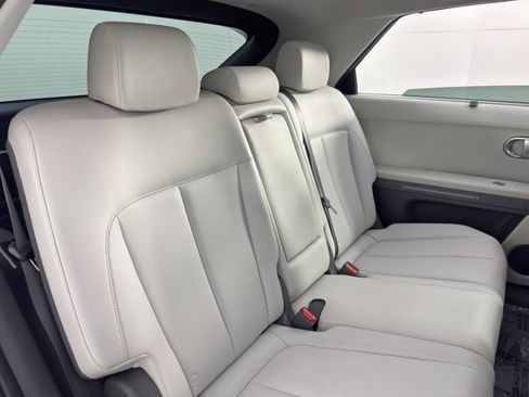Used 2022 Hyundai Ioniq 5 Limited image 35