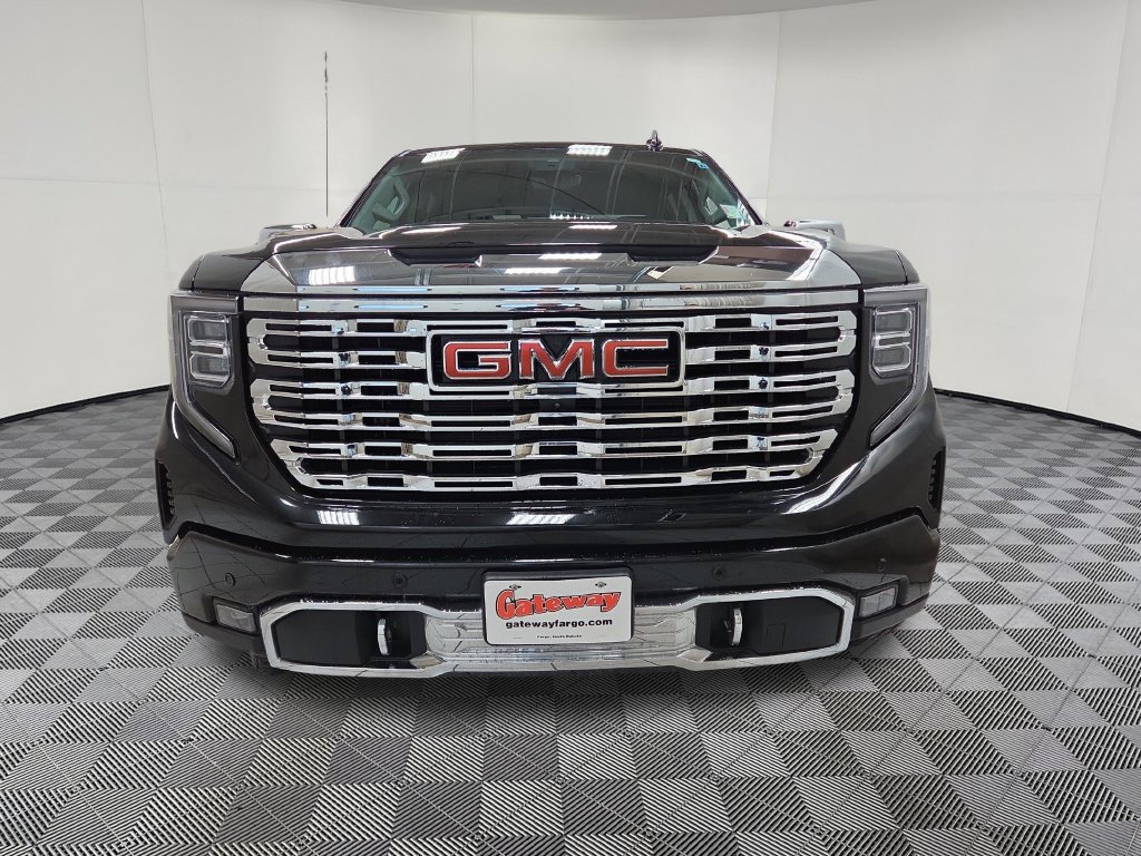 Used 2025 GMC Sierra 1500 Denali w/ Denali Reserve Package AWD/4WD image 5