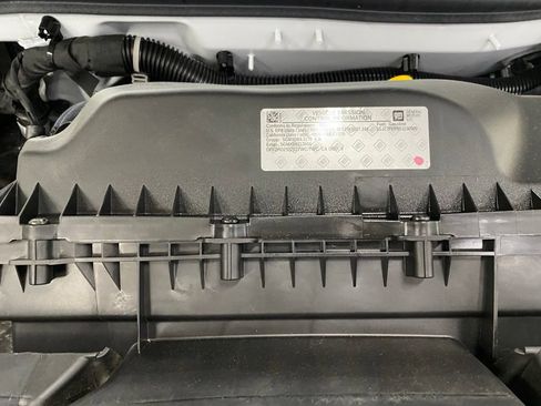Used 2025 GMC Savana 3500 LT w/ LT Preferred Equipment Group RWD image 4