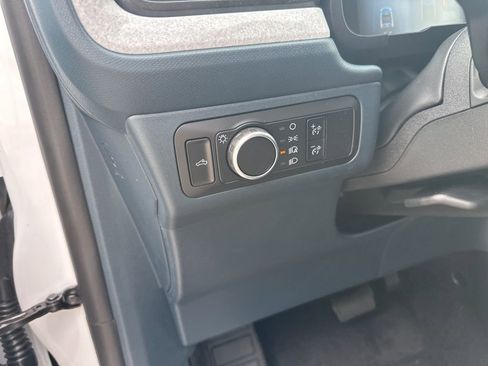 New 2026 Ford Maverick XLT w/ XLT Luxury Package FWD image 23