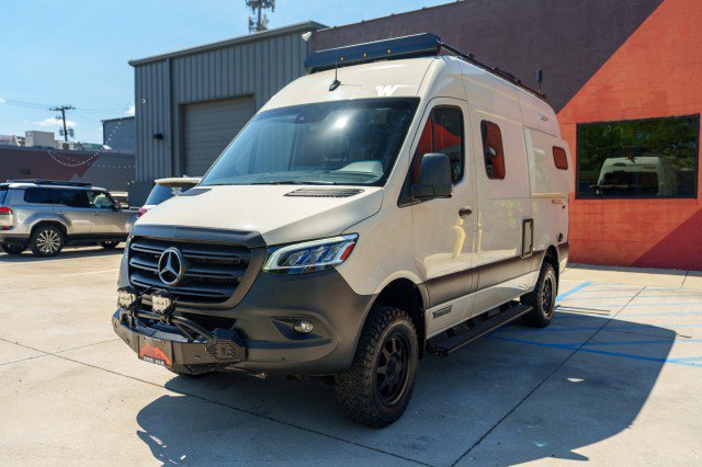 Used 2020 Mercedes-Benz Sprinter 2500 image 1