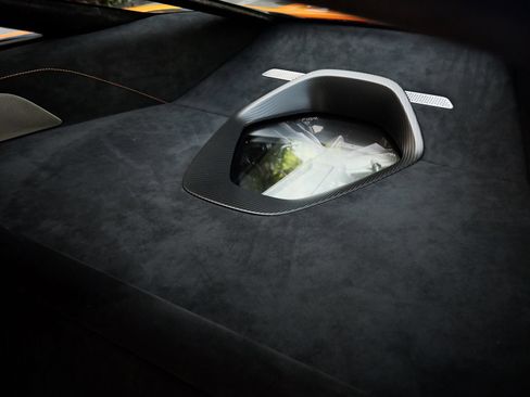 Used 2024 McLaren 750S RWD image 35