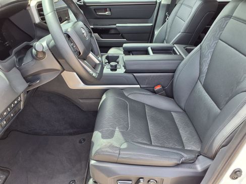 Used 2024 Toyota Tundra Limited w/ Power Package RWD image 13