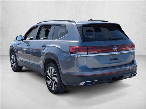 Used 2024 Volkswagen Atlas SE image 7