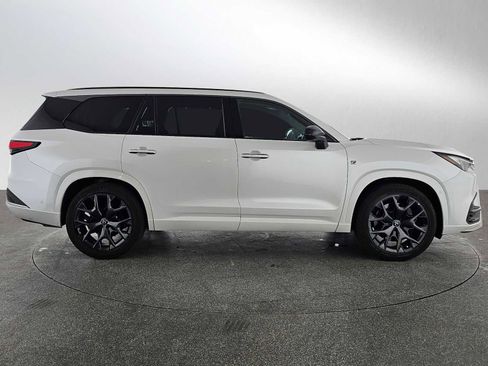 Used 2024 Lexus TX 500h AWD image 2