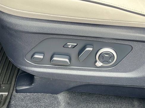 Used 2025 Hyundai Palisade Calligraphy image 11