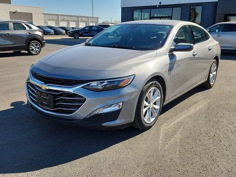 Used 2023 Chevrolet Malibu LT image 3