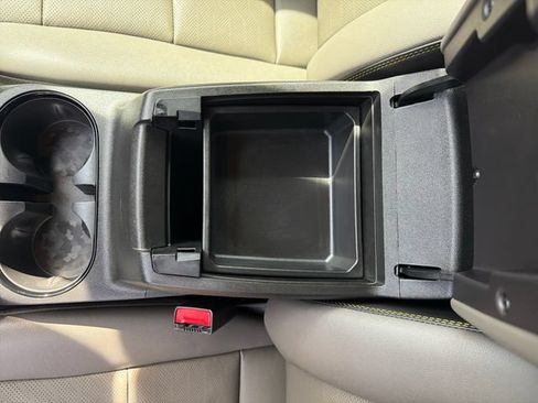Used 2024 Chevrolet Colorado ZR2 w/ ZR2 Convenience Package III AWD/4WD image 25