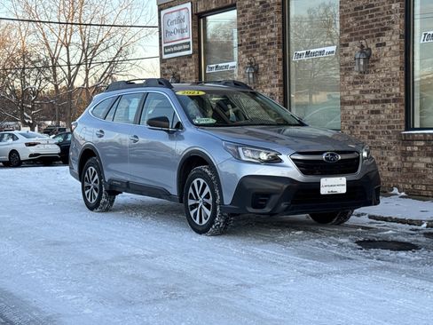 Used 2021 Subaru Outback image 7