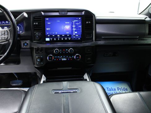 Used 2025 Ford F250 Platinum image 18